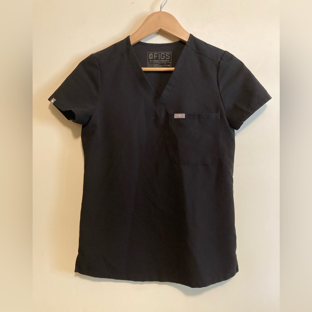 Figs Scrub Black Top XXS gently worn still in great condition